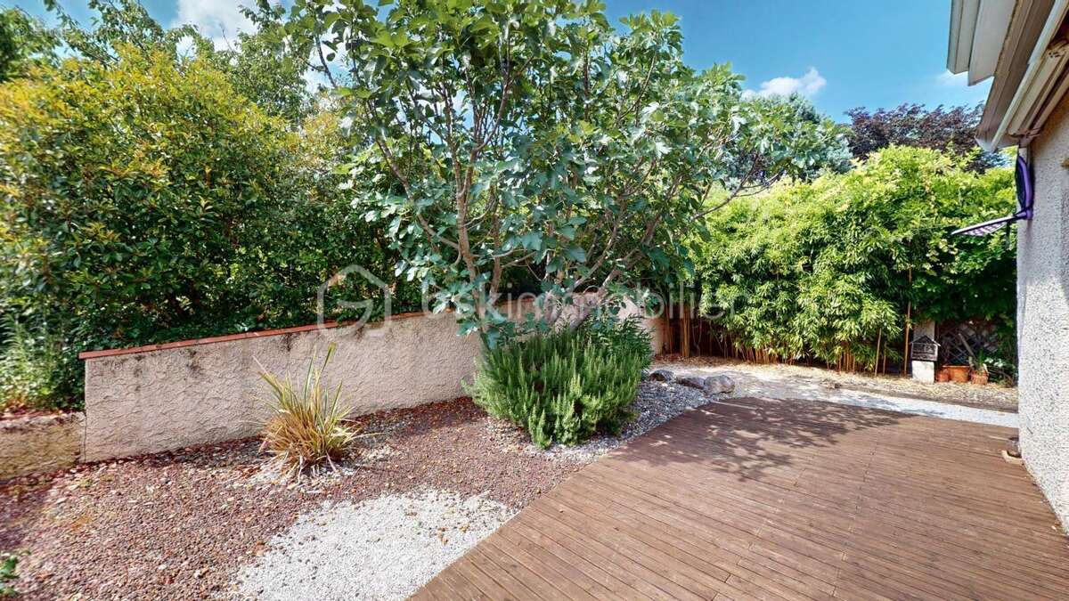 Maison familiale T5 de 125 m² en fond d’impasse à Escalquens - photo 2