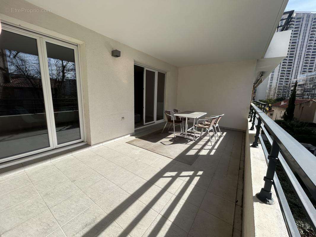 Appartement à MARSEILLE-8E