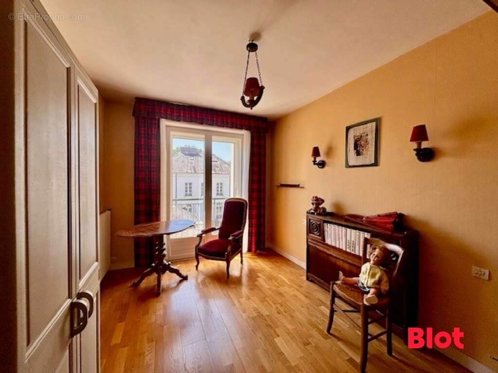 Maison 200 m² à Rennes  - photo 7