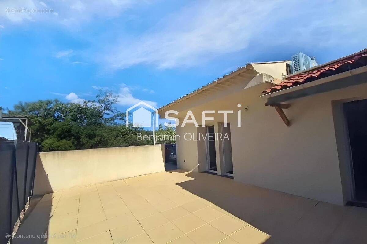 Photo 1 - Maison à GREASQUE