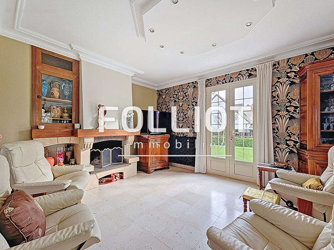 Maison à DOUVRES-LA-DELIVRANDE