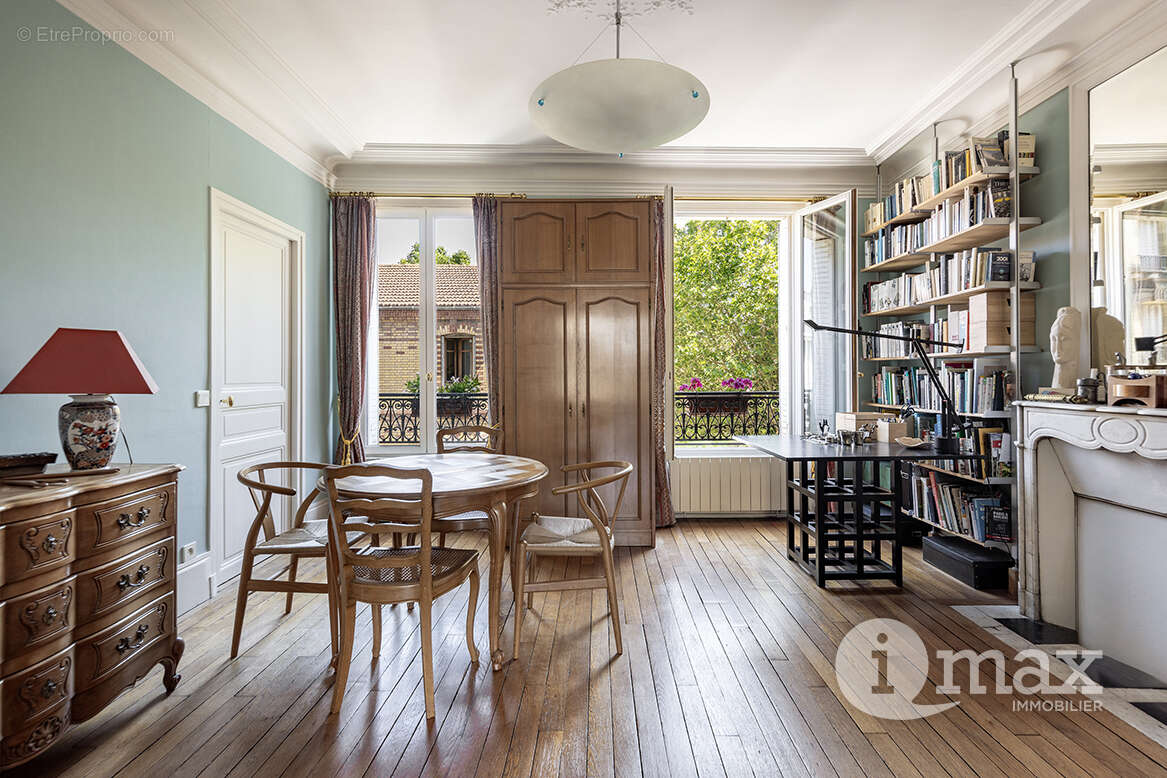 Appartement à BOIS-COLOMBES