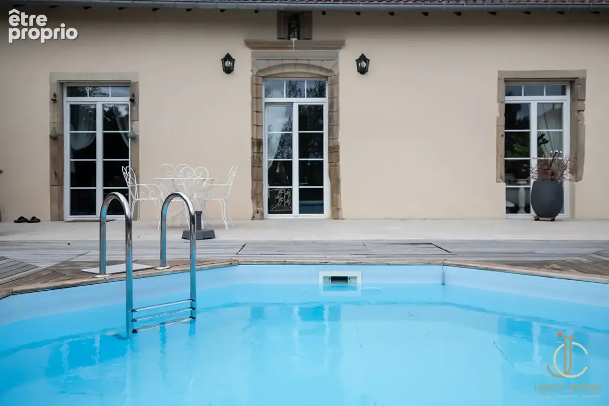 REMONCOURT - Demeure de Charme XVIIIe siècle -10 pièces jardin et piscine - photo 8