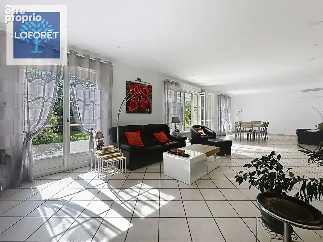 Maison Bornel 10 pièce(s) 280.04 m2 - photo 4