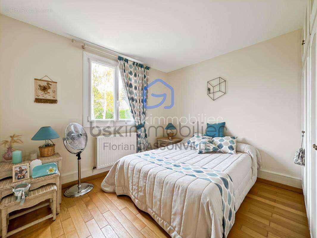 Maison à SAINT-GERMAIN-LES-CORBEIL