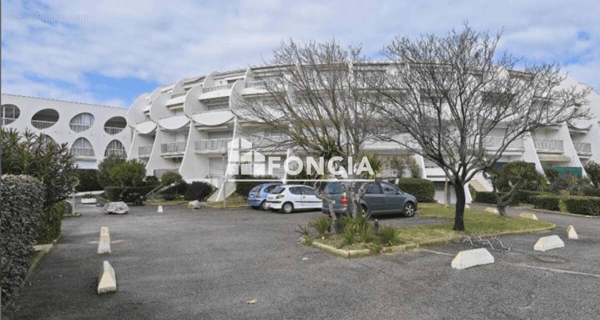 Parking à LA GRANDE-MOTTE