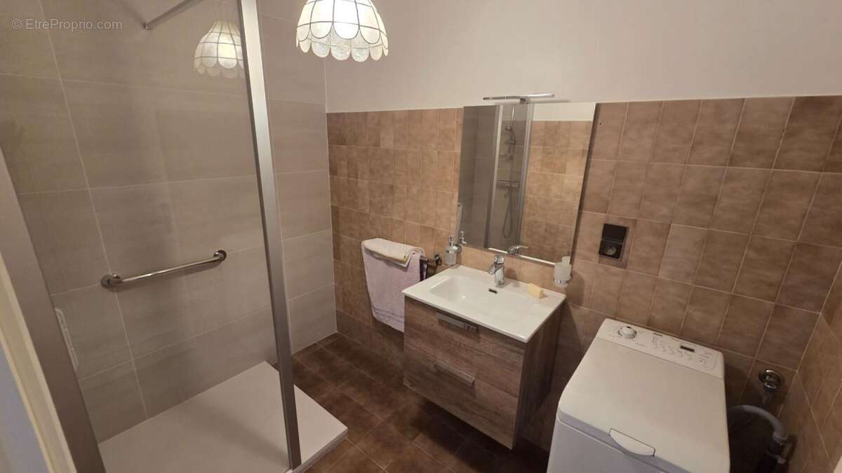 Aix les Bains Centre-ville Superbe Appartement T4 avec fort potentiel - photo 2