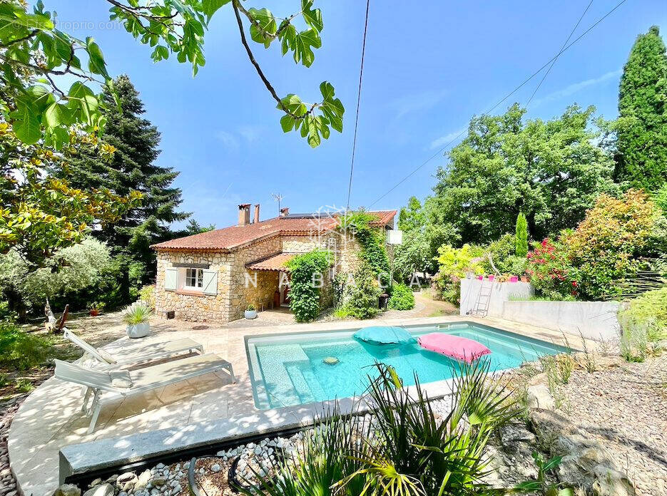 Maison à SAINT-PAUL-EN-FORET