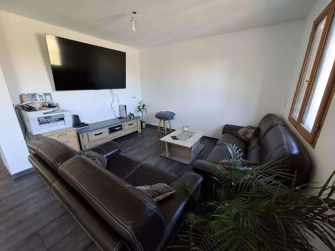 Maison/Pavillon proche LA FERTE VIDAME 9 pièce(s) 137.19 m2 avec terrain 1355m² - photo 6