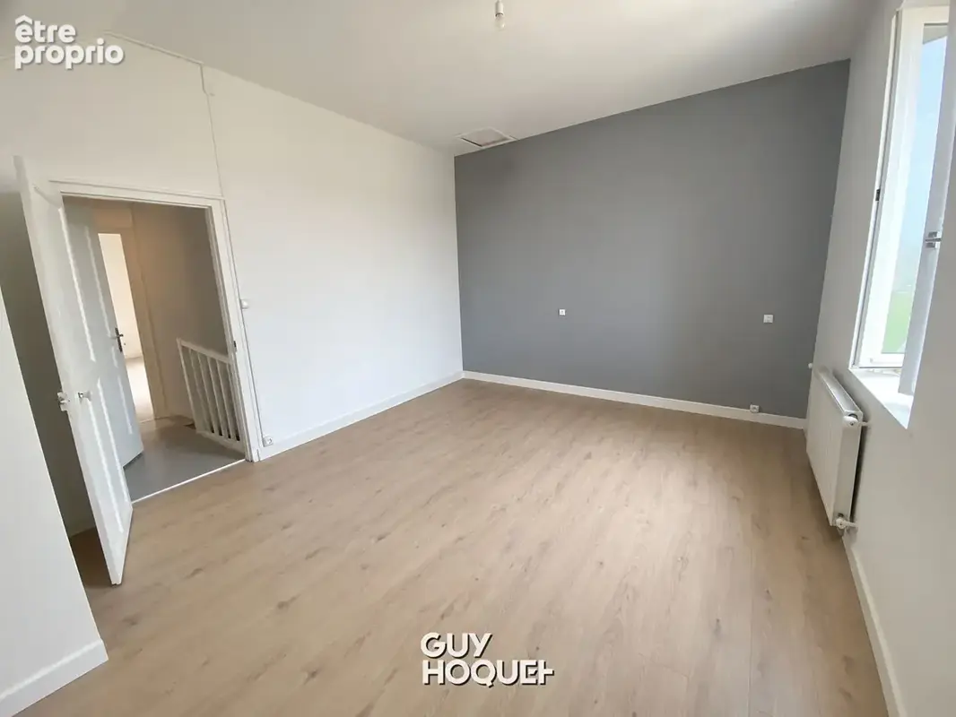 Maison rénovée avec garage et dépendances - Montceau-les-Mines - photo 7