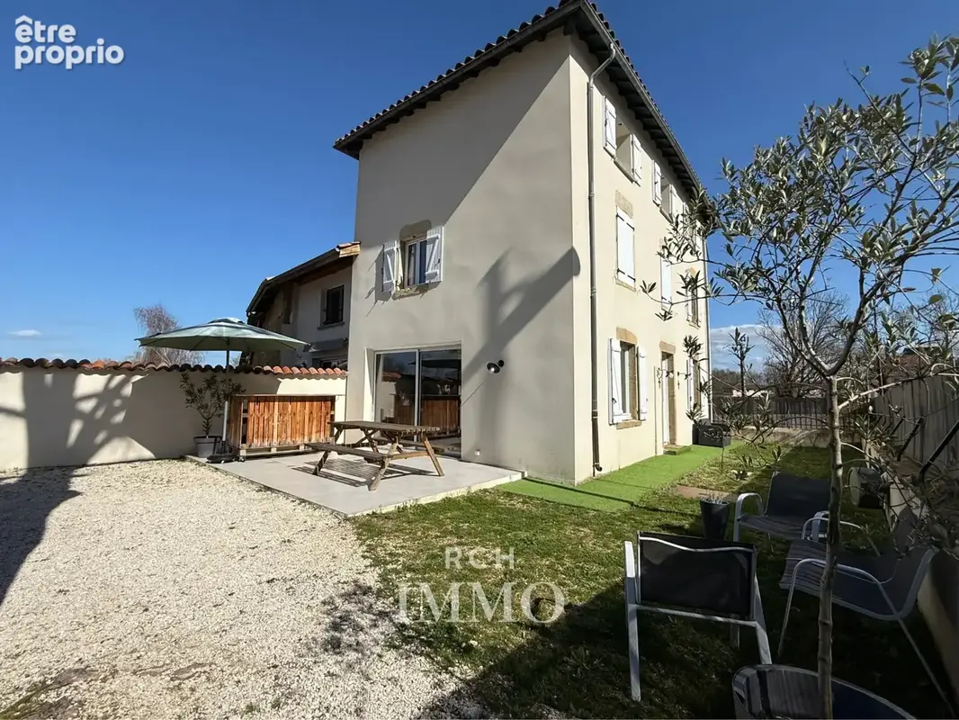 Maison 5 pièces 130 m² à vendre à Eyzin-Pinet (38780) - photo 1