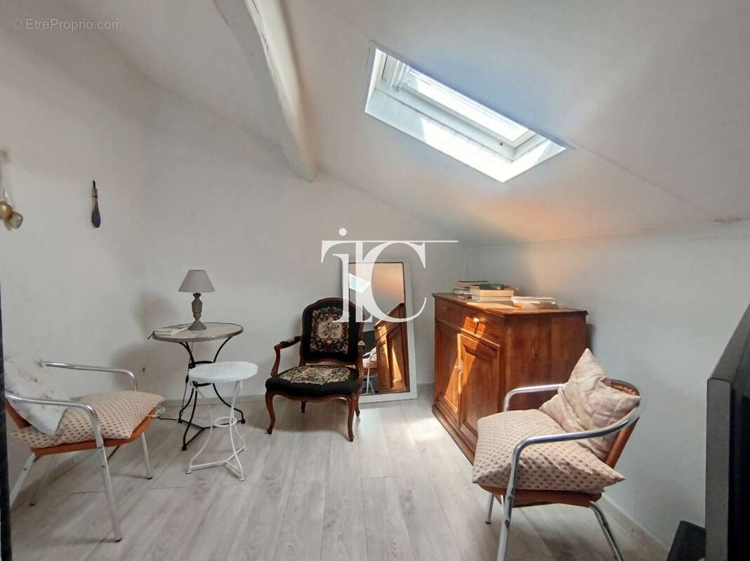 Exclusivité  authentique maison de hameau en pierre avec deux jardins attenants * car port * 10 minuters des commodites * - photo 13