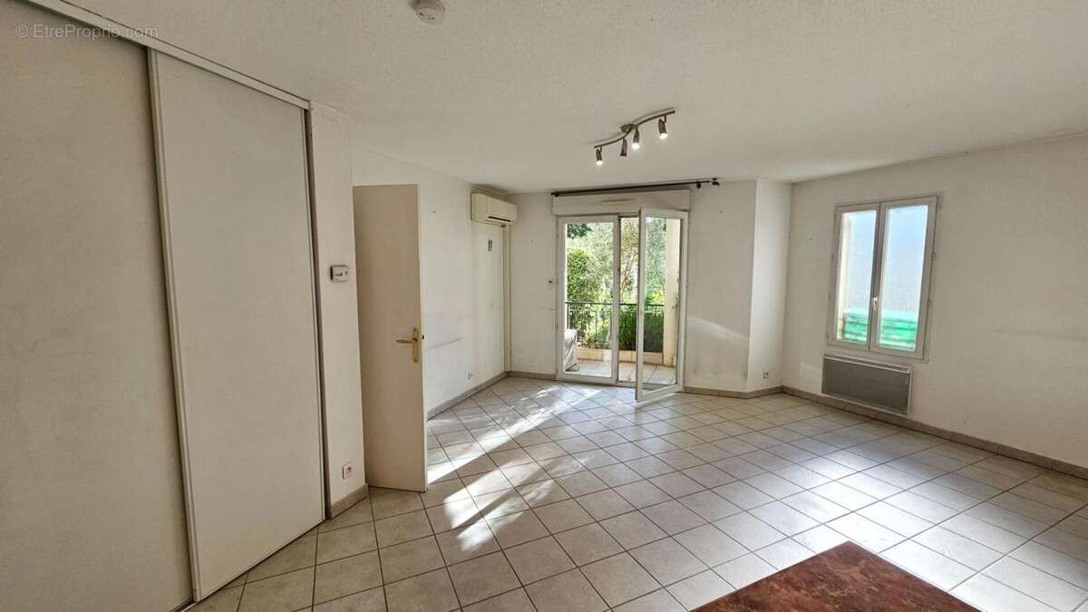 Appartement à LE LUC