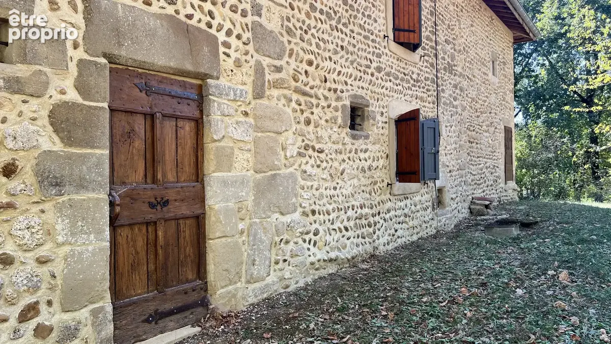 Campagne 200 m² grand terrain 8500 m² - photo 8
