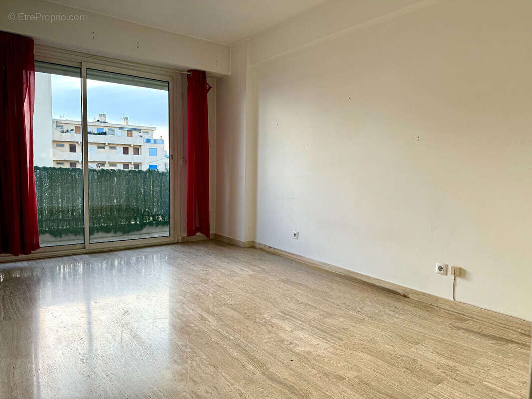 Appartement à CAGNES-SUR-MER