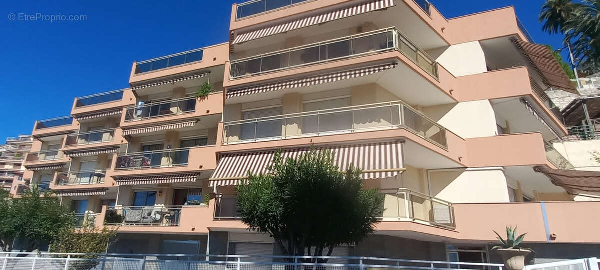 Appartement à MENTON