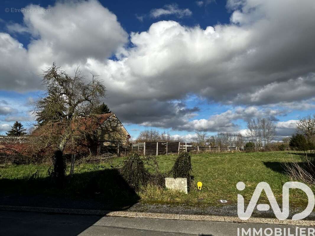 Terrain 939 m² à Francieres  - photo 8
