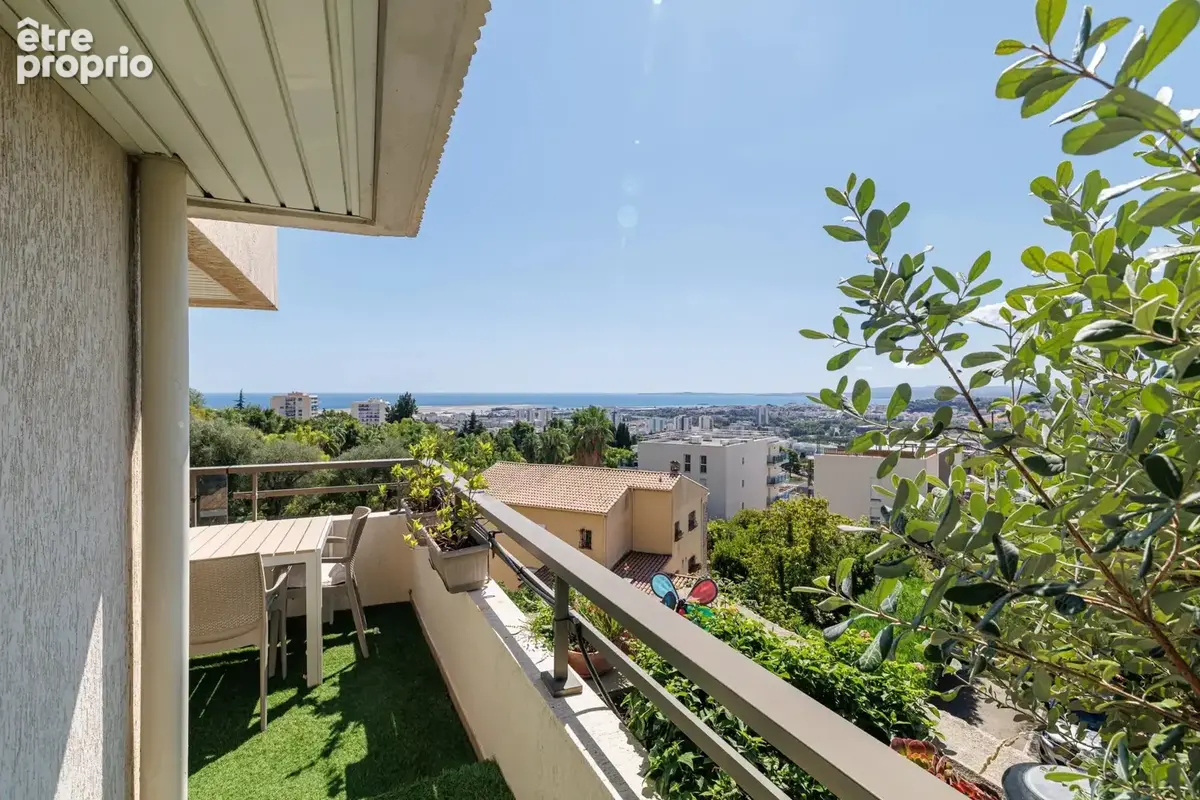 Nice Corniche Fleurie 3 pièces d’angle de 81 m², terrasse 41 m² et vue mer panoramique - photo 23