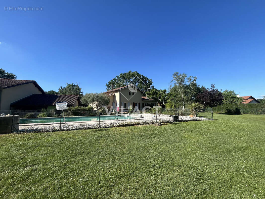 Maison à LE PIAN-MEDOC