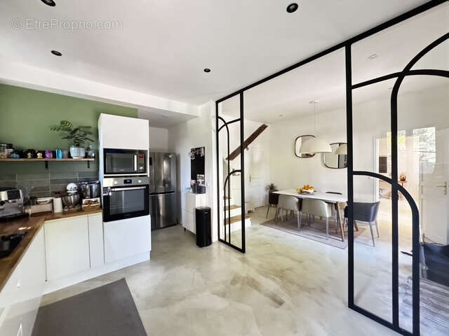 Maison à MIRABEAU