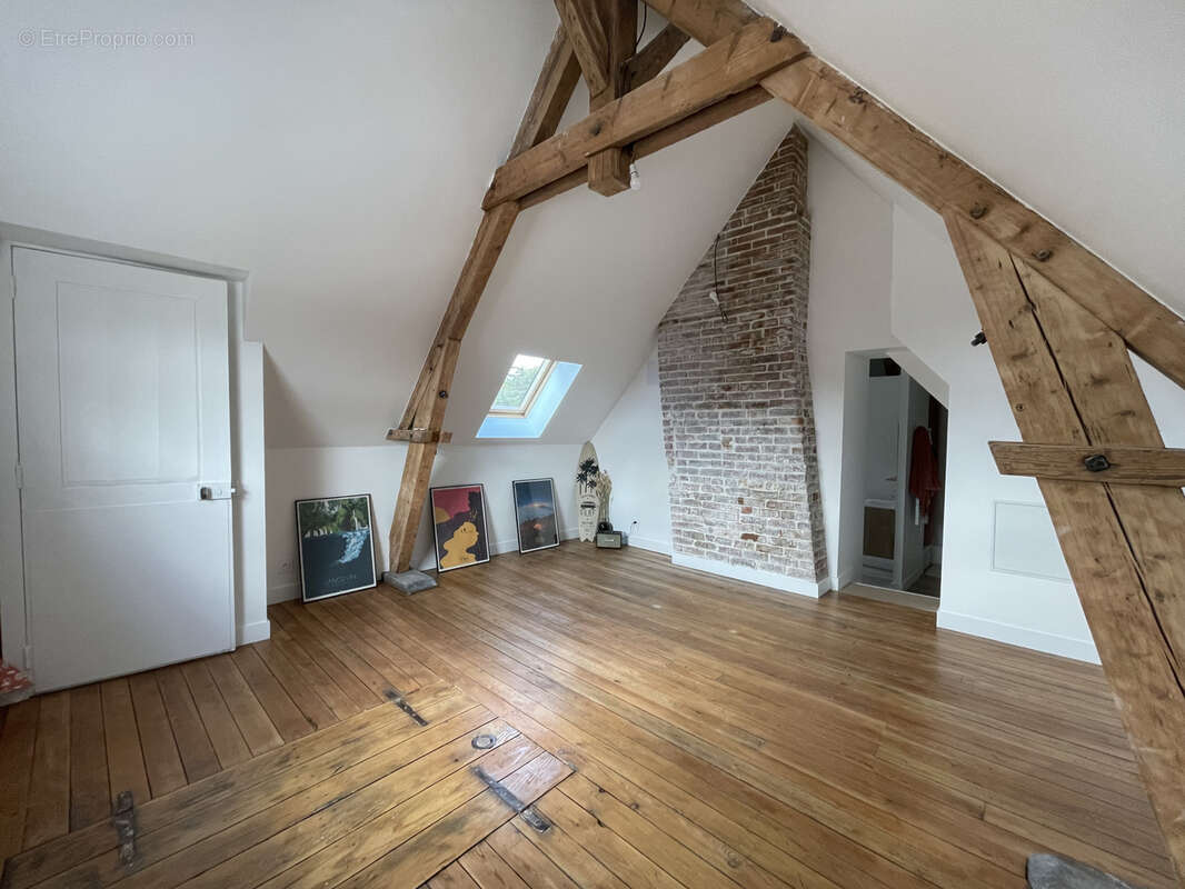 Maison à NEUILLY-EN-THELLE