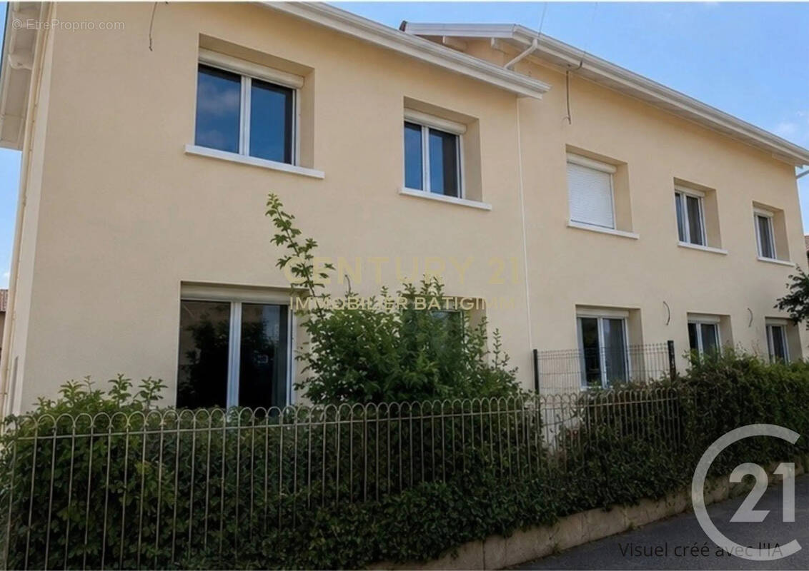 Maison à PONT-DE-CHERUY