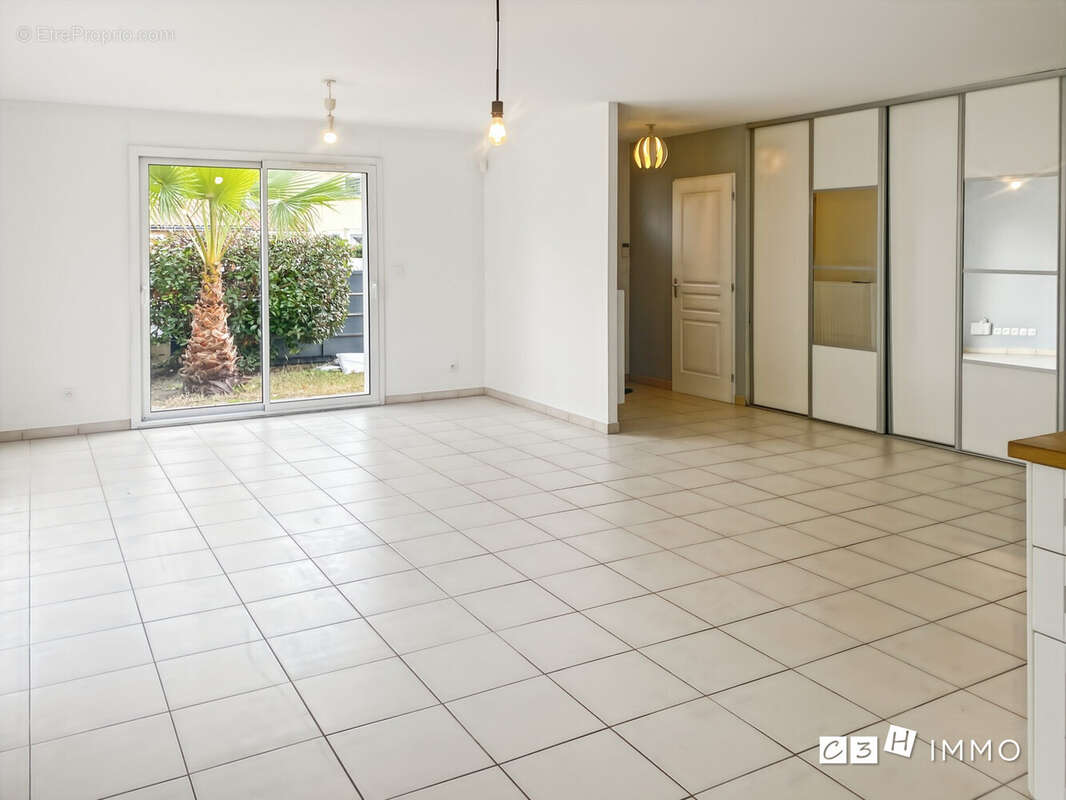 Maison à SAINT-HILAIRE