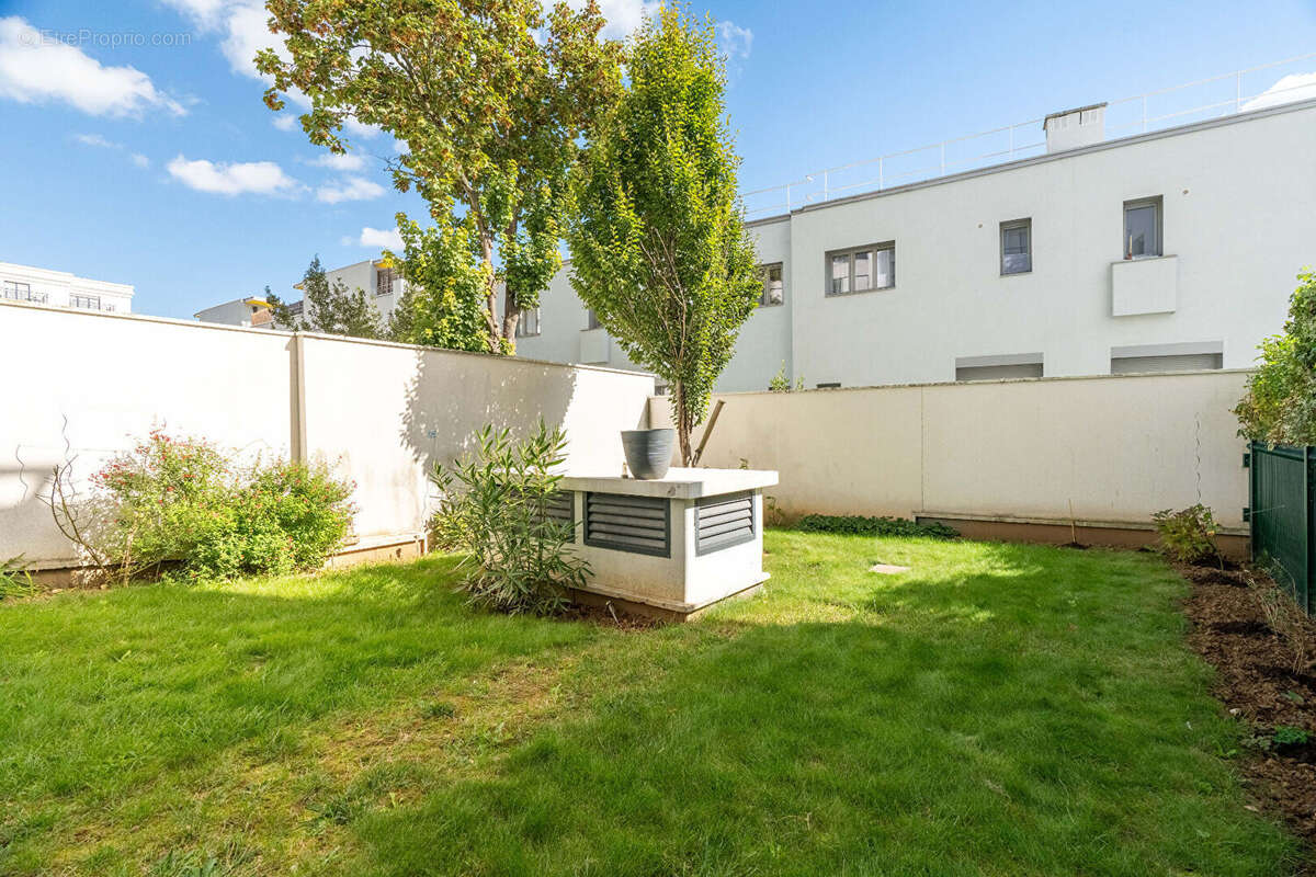 Appartement à COLOMBES