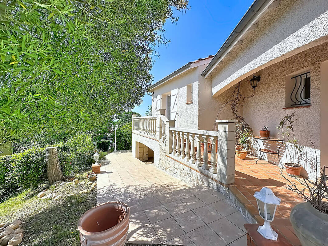 Maison à GRATENTOUR