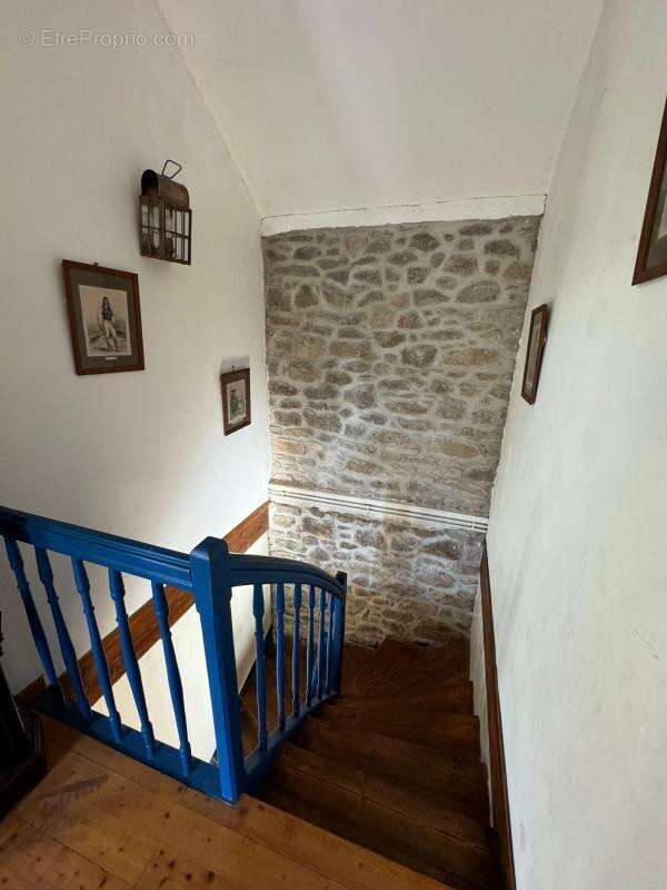 Maison à LAMPAUL-PLOUARZEL