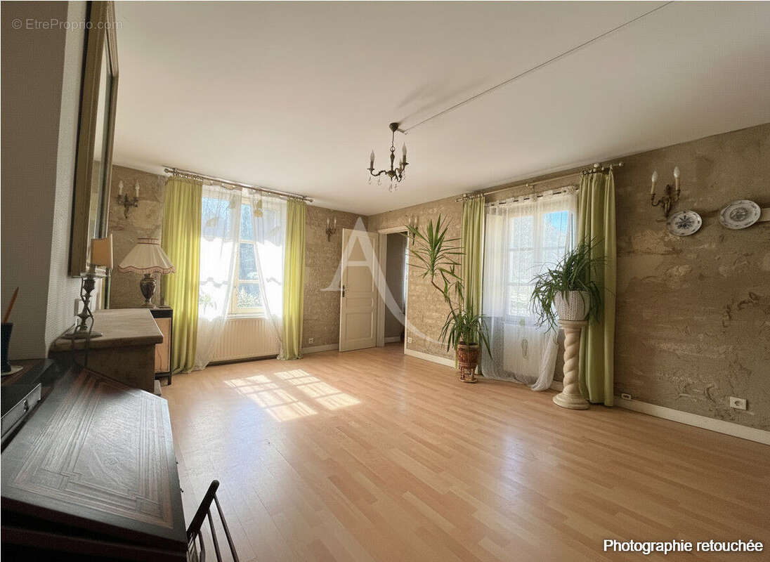 Appartement à FONTENAY-LE-COMTE