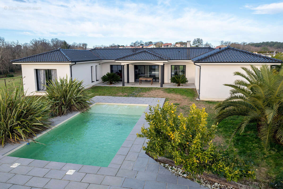 Maison à MOUSCARDES