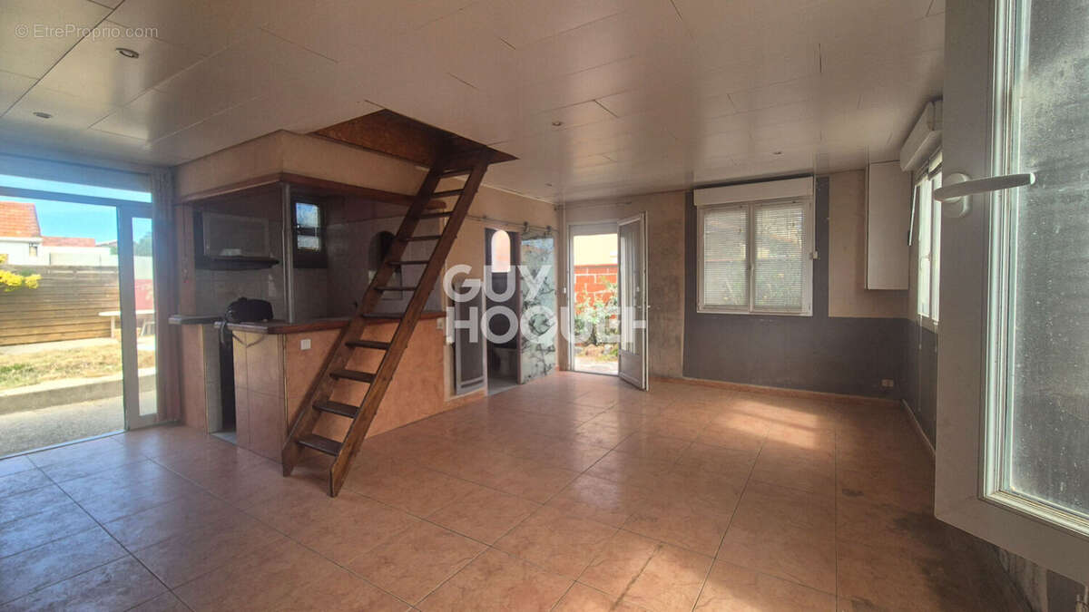 Maison à CANET-EN-ROUSSILLON