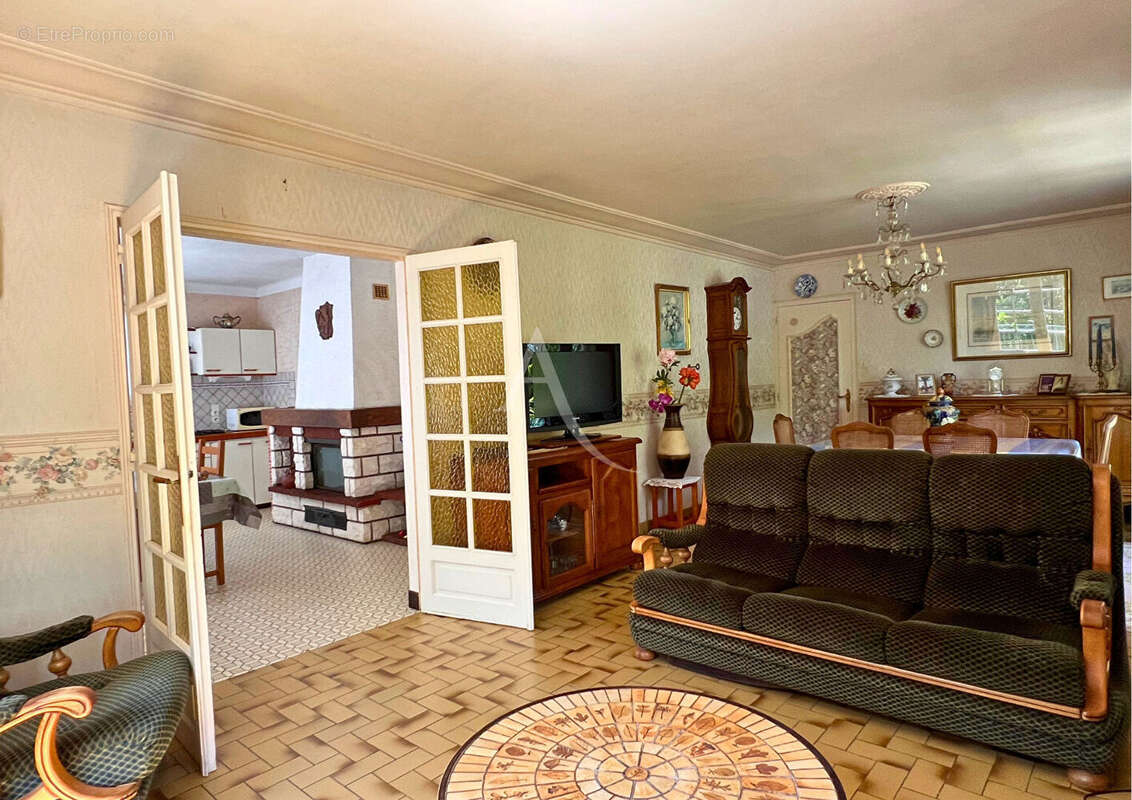 Ensemble immobilier sur un parc de 6 hectares ! - photo 11