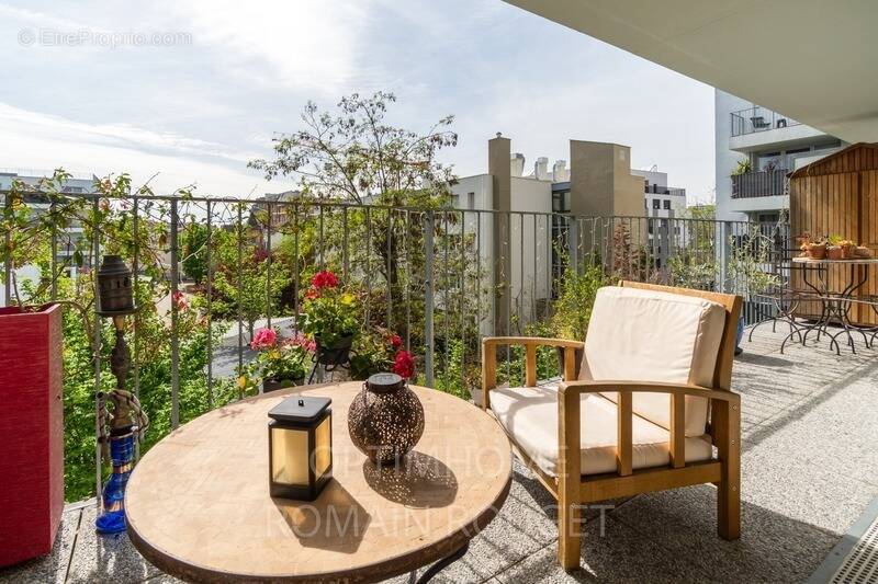 Appartement à NANTERRE