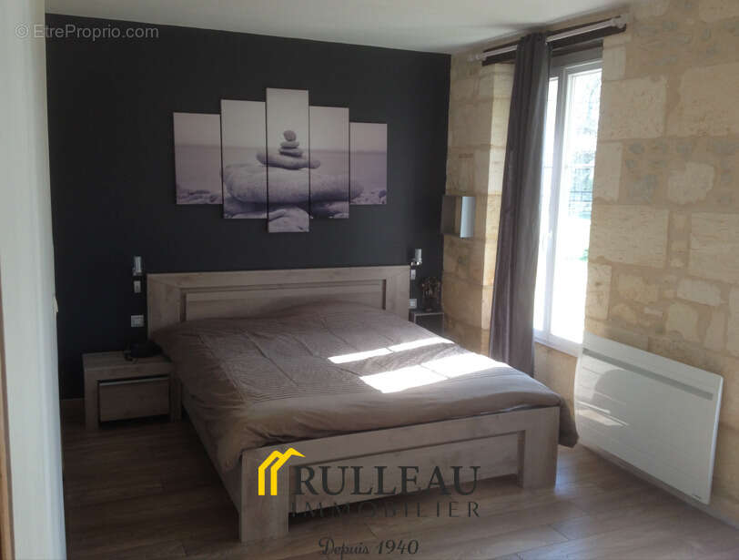 Maison à SAINT-CHRISTOLY-DE-BLAYE