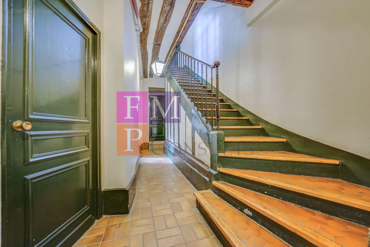 Appartement à PARIS-5E