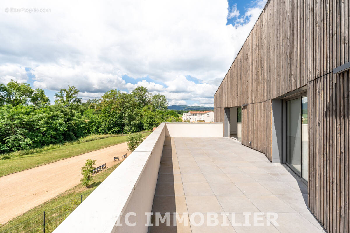 Appartement à ARNAS