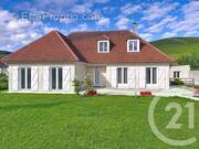 Maison à CHAMPILLON