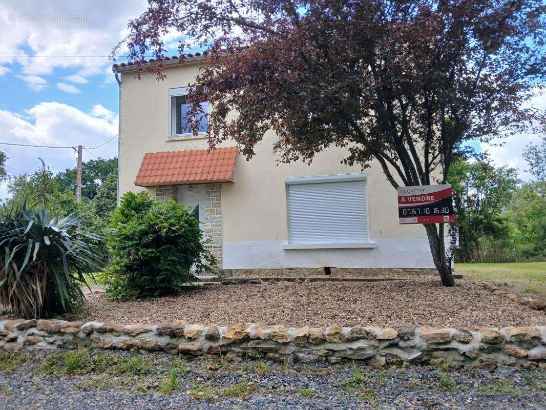 Maison à ROUMAZIERES-LOUBERT