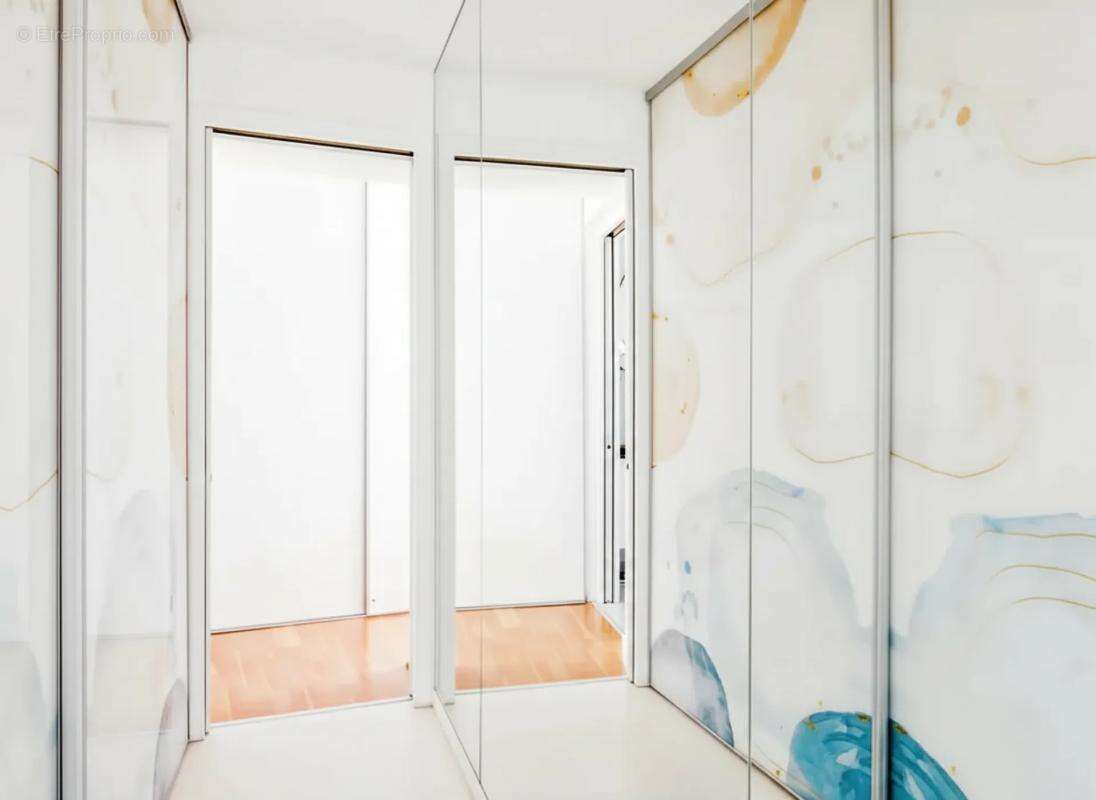 Appartement à VILLENEUVE-LOUBET