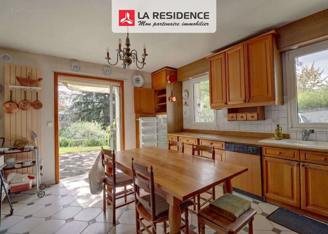 Maison 203 m² à Saint-Gervais  - photo 9