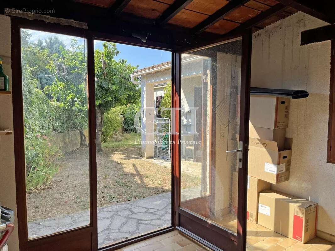 A vendre, maison proche centre-ville de Vaison-La-Romaine - photo 4