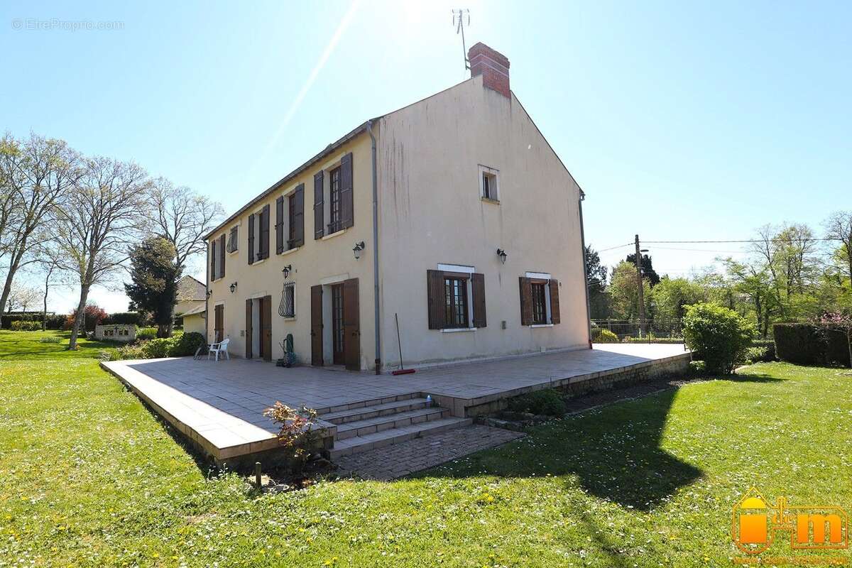 Maison à MEREVILLE