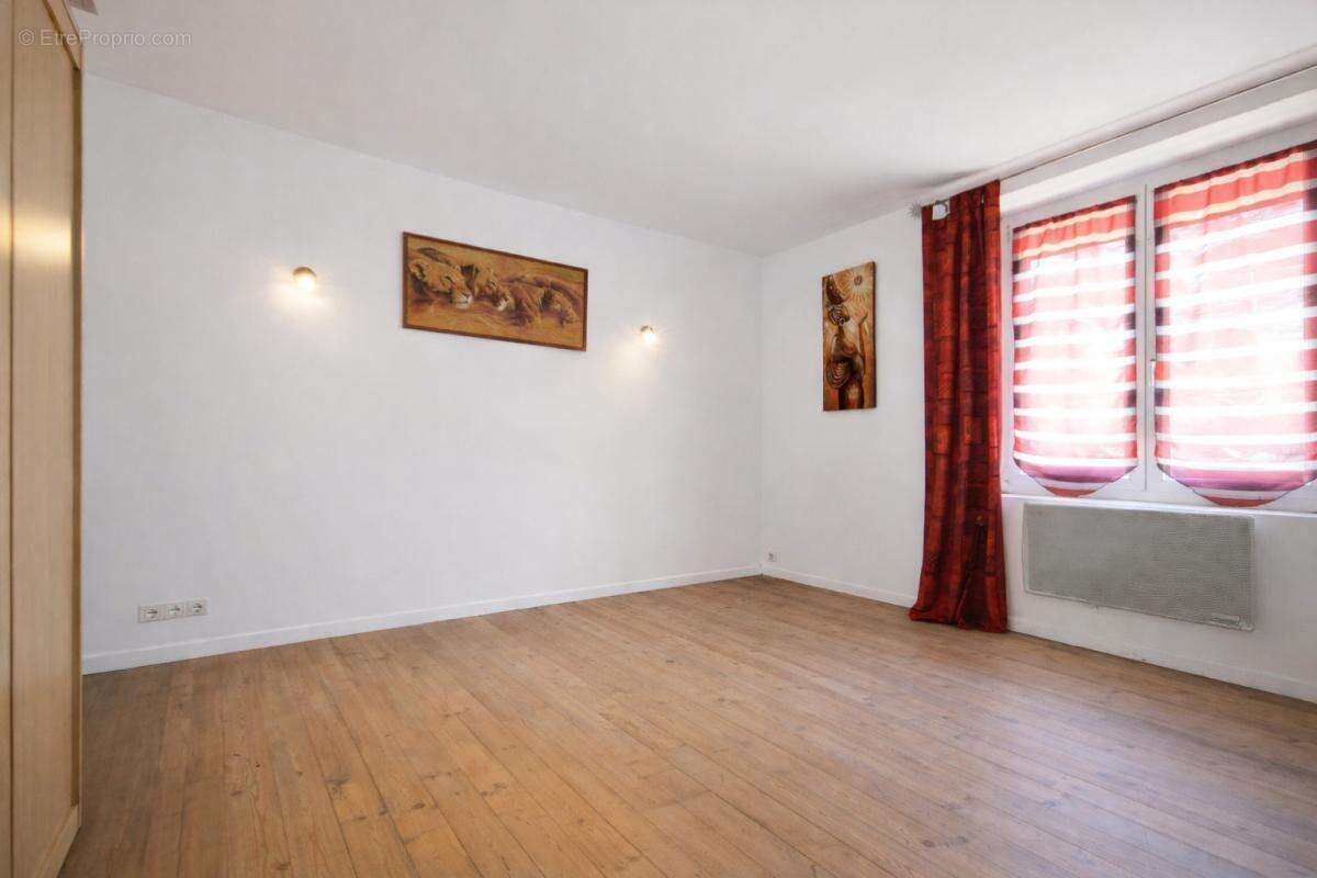 Maison à PEPIEUX