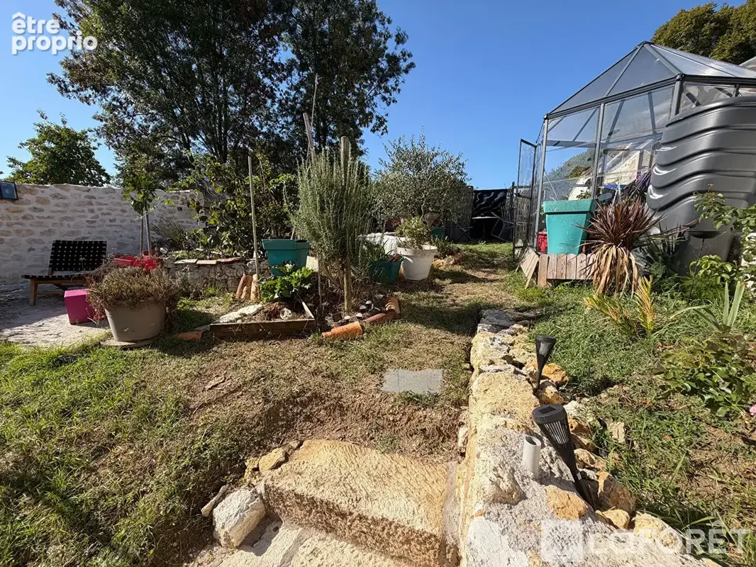 Maison en pierre à Bussac-sur-Charente (17) - photo 7