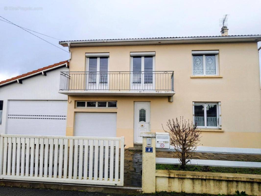 Maison à BRESSUIRE