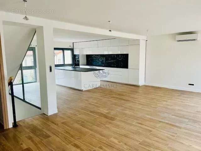 Appartement à LYON-7E
