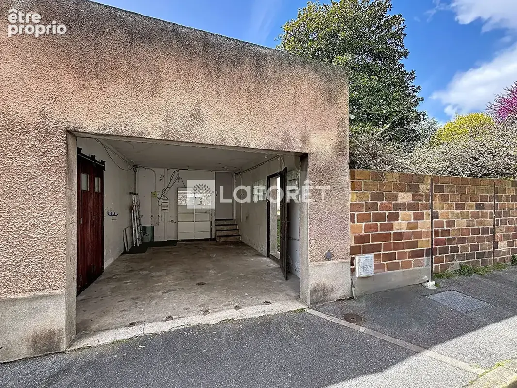 Maison Villejuif - 3 pièces - 95 m2 - Terrain de 287m² - photo 13