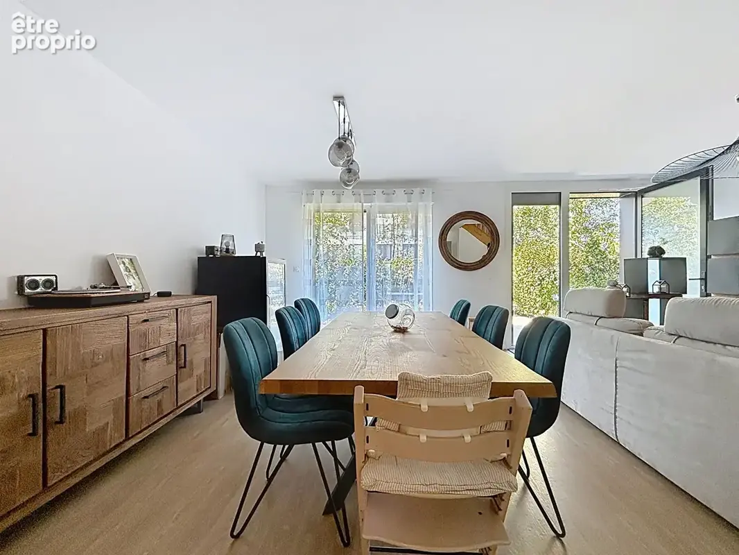 5 pièces - à vendre - duplex -  4 chambres - jardin -2 terrasses - récent - La Courrouze - photo 3
